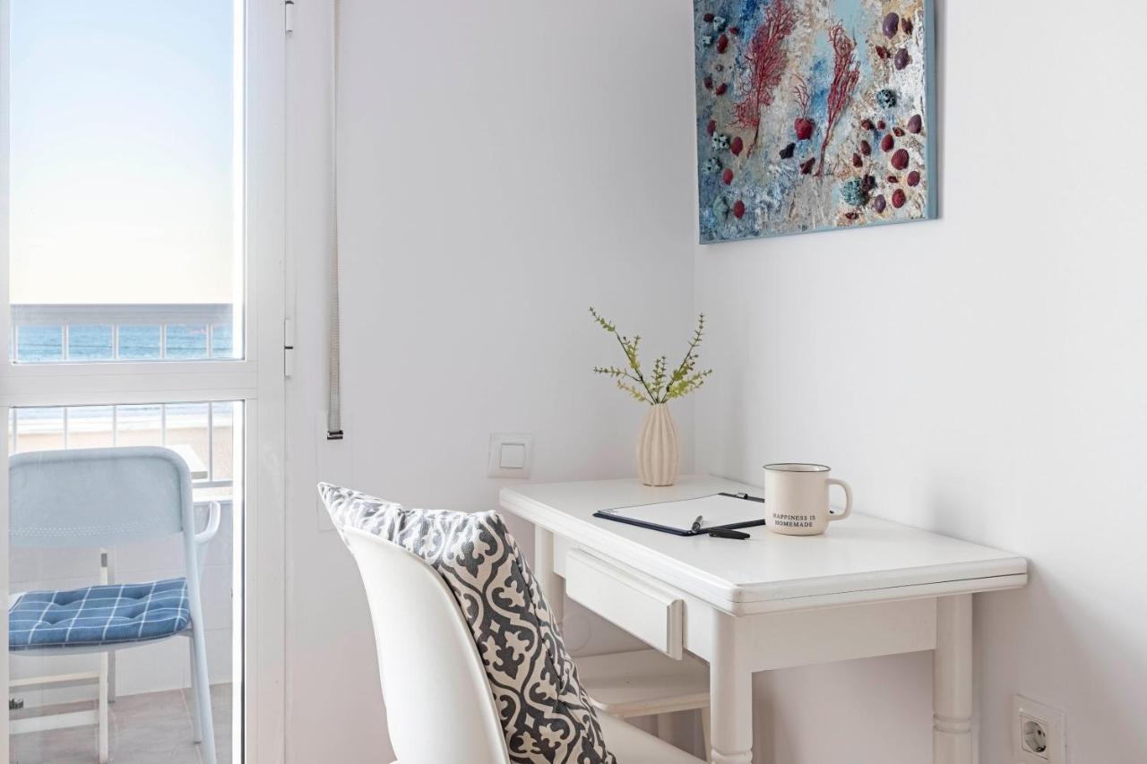 Mar De Fondo Apartment บาร์บาเต ภายนอก รูปภาพ