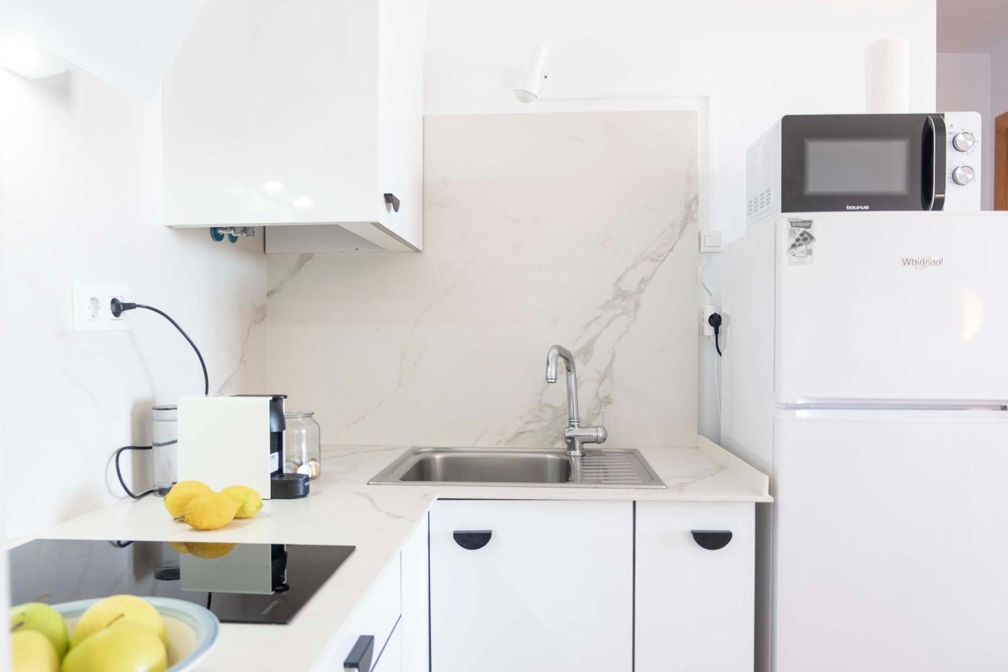 Mar De Fondo Apartment บาร์บาเต ภายนอก รูปภาพ